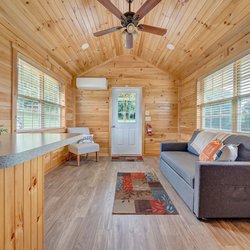Floyd / Blue Ridge Parkway KOA Holiday