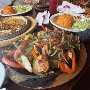 Los Cabos - Mixed fajitas - Mexican Near Me - Kissimmee, Florida Los Cabos - Mixed fajitas - Mexican Near Me - Kissimmee, Florida