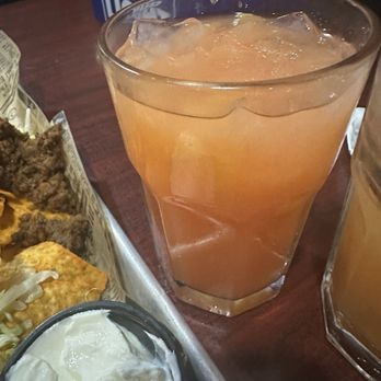 Muddy Cow - Sports Bars Near Me - Shakopee, Minnesota