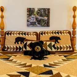 Alpen Way Chalet Mountain Lodge - Evie the room bear in the Enchanted room