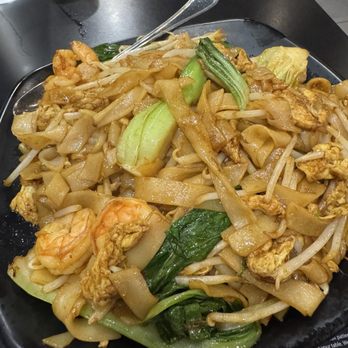 Home Eat - very good 81 Egg & Shrimp Chow Fun 滑蛋虾炒河粉 - Chinese Near Me - Santa Clara, California