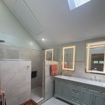 Bradford Builders, Inc. - Primary Bath - General Contractors Near Me - Greenfield, Indiana Bradford Builders, Inc. - Primary Bath - General Contractors Near Me - Greenfield, Indiana