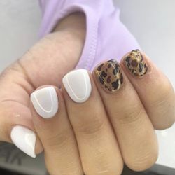 Top Nail Bar