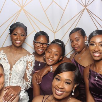 Perfect Pixel Photo Booth - Photo Booth Rentals Near Me