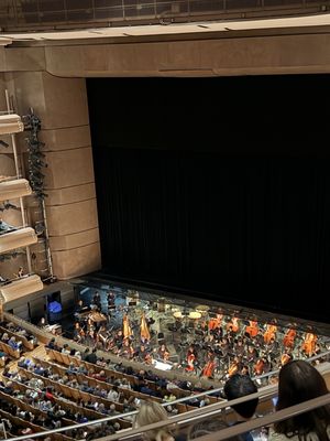 Four Seasons Centre for the Performing Arts by null