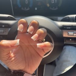 T L Nail - Bulky nails beds. Uneven filing.