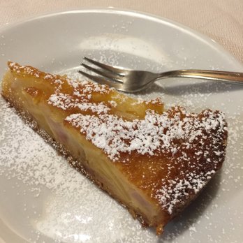Del Fagioli - Pear and Apple Cake - Italian Near Me - Florence, FI