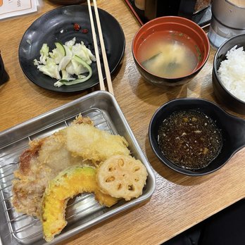 Tempura Kiki - Everything - Japanese Near Me - Honolulu, Hawaii