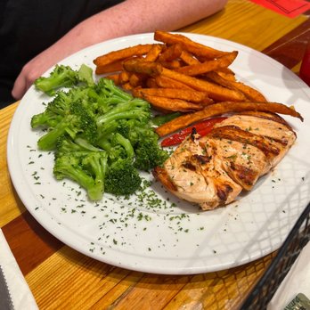 The Equestrian Grill - Salmon - New American Near Me - Dunnellon, Florida