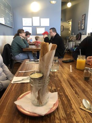 Henry’s On Clay by null