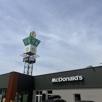 McDonald's - Fast Food Near Me - Haag am Hausruck, 4 McDonald's - Fast Food Near Me - Haag am Hausruck, 4