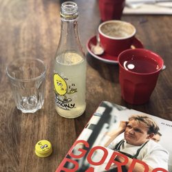 Lynwood & Co Café - Lemonade and a Gordon Ramsay read before my food comes out