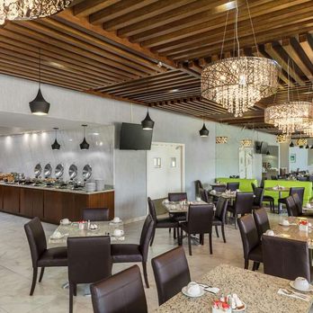 Double Tree by Hilton - Restaurant - Hotels Near Me - Saltillo, COA
