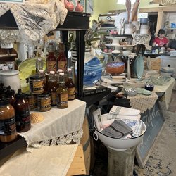 The Yellow Umbrella Gift Shoppe