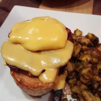 Julians - New American Near Me - Providence, Rhode Island