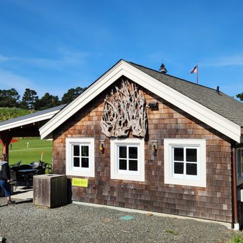 McMenamins Gearhart Hotel - Goft bar - Hotels Near Me - Gearhart, Oregon McMenamins Gearhart Hotel - Goft bar - Hotels Near Me - Gearhart, Oregon