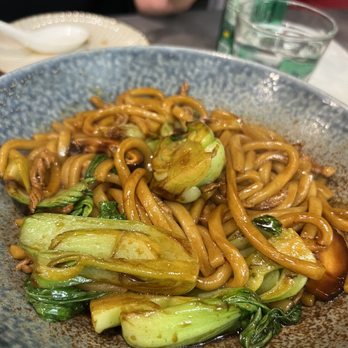 Tasty Moment - Shanghai stir fried udon - Shanghainese Near Me - Edison, New Jersey