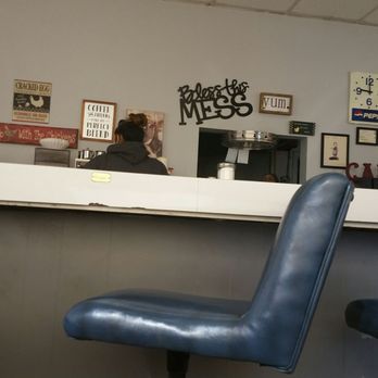 Carla's Cafe - Counter seating - Diners Near Me - Bakersfield, California