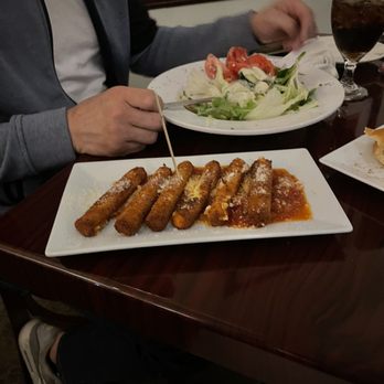Lucciano's Cafe - Gluten free Mozzarella sticks!! - Italian Near Me - Londonderry, New Hampshire