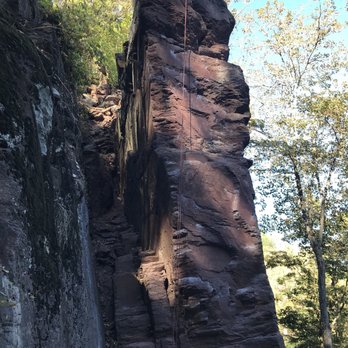 Ralph Stover State Park - Another shot of a super cool climbers spot between the rock formations! - Hiking Near Me - Pipersville, Pennsylvania