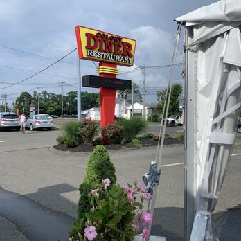 Colony Diner & Restaurant - a view of the restaurant from the parking lot - Diners Near Me - Wallingford, Connecticut Colony Diner & Restaurant - a view of the restaurant from the parking lot - Diners Near Me - Wallingford, Connecticut