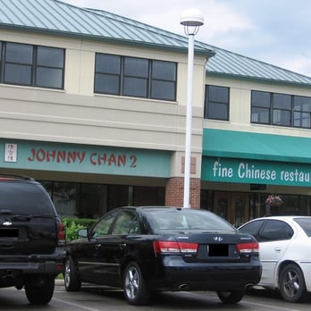 Johnny Chan 2 - cars parked in front of a restaurant - Chinese Near Me - Cincinnati, Ohio