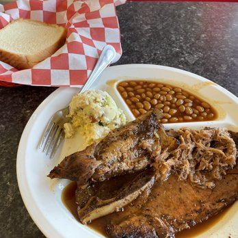 Dale Hollow 1 Stop Bbq - Sampler dinner! - Barbeque Near Me - Celina, Tennessee Dale Hollow 1 Stop Bbq - Sampler dinner! - Barbeque Near Me - Celina, Tennessee