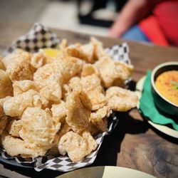 Brothers Cascadia Evergreen Pub - Fresh fried pork rinds with cheese dip... keto friendly!
