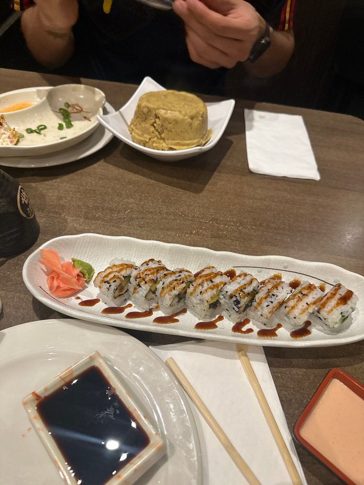 Fu Hou Sushi Bar & Restaurant