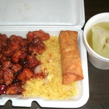 Yeung's House - General Tso's lunch special with fried rice, egg roll and Wonton soup. - Chinese Near Me - Pittsburgh, Pennsylvania Yeung's House - General Tso's lunch special with fried rice, egg roll and Wonton soup. - Chinese Near Me - Pittsburgh, Pennsylvania