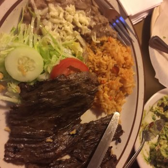 Huertas Restaurant - Seafood Near Me - Indio, California