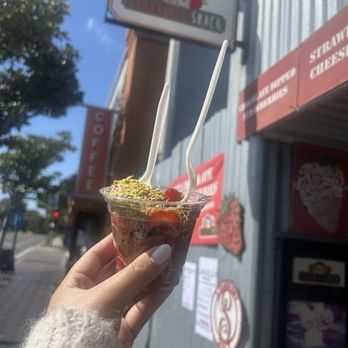 Strawberry Shack - Dubai chocolate strawberries - Desserts Near Me - Carlsbad, California Strawberry Shack - Dubai chocolate strawberries - Desserts Near Me - Carlsbad, California