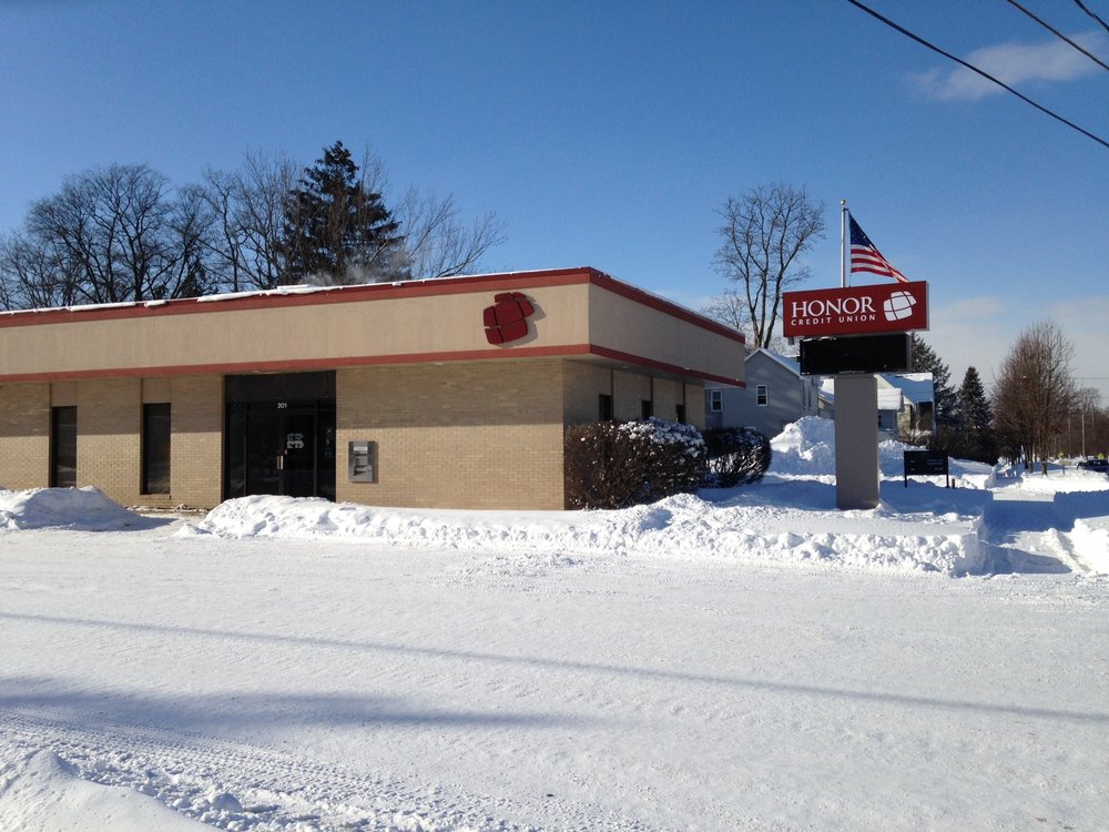 HONOR CREDIT UNION 201 N Phelps St, Decatur, Michigan Banks