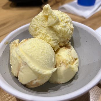 Tacconelli’s Pizzeria - Creme brulee gelato - Pizza Near Me - Haddon Township, New Jersey