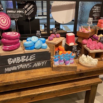 Lush - Cosmetics & Beauty Supply Near Me - Bellevue, Washington