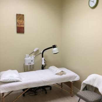 Clement Acpuncture - Treatment Room - Acupuncture Near Me - San Jose, California Clement Acpuncture - Treatment Room - Acupuncture Near Me - San Jose, California
