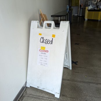 Sunright Tea Studio - Walked in at 5pm on a Sat and they said they were closed (due to being understaffed). Very disappointed. - Bubble Tea Near Me - Fullerton, California
