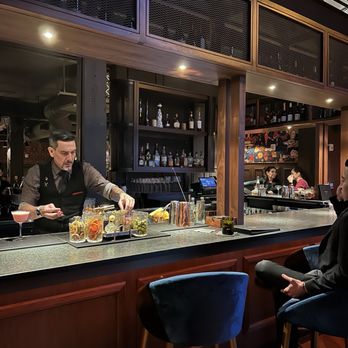 Amelia Social Lounge