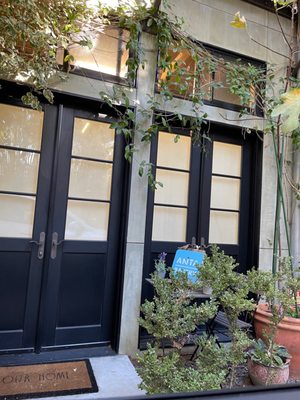 Anita Bakery by null