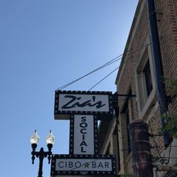 Zia’s Social - First time here!!
