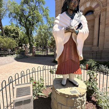 Santa Fe Plaza - Landmarks & Historical Buildings Near Me - Santa Fe, New Mexico Santa Fe Plaza - Landmarks & Historical Buildings Near Me - Santa Fe, New Mexico