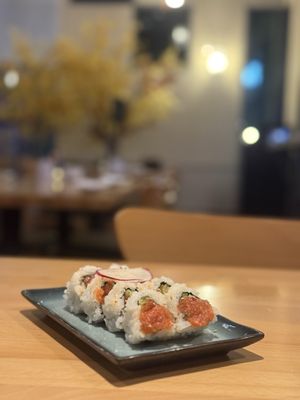 Kiiro Sushi Izakaya by null