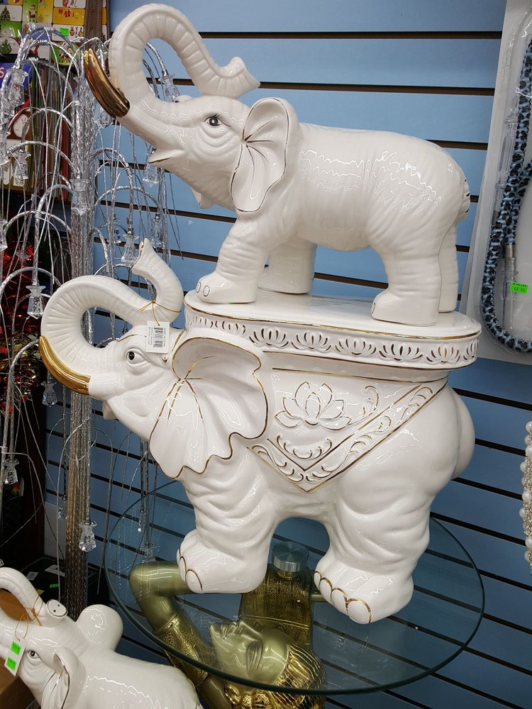 DISCOUNT VALLEY SUPER STORES Updated September 2024 11 Photos 525