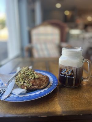 Le Vingt Trois Cafe & Bakery by null