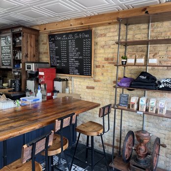 Good Deeds Coffee - Counter seating area - Coffee & Tea Near Me - Fowlerville, Michigan Good Deeds Coffee - Counter seating area - Coffee & Tea Near Me - Fowlerville, Michigan
