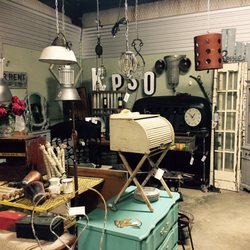 Whistle Stop Antiques & Auction Depot