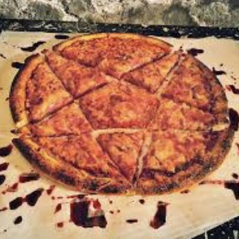 Ginnos Italian Restaurant - I was very pleased. Friendly and very complying staff. I ordered their wonderful pizza and got it back sliced to my exact specifications. - Italian Near Me - Cameron, Texas