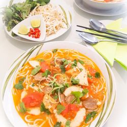 Thoi Lai Quan - Nudelsuppe - Bun Rieu