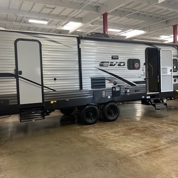 Giant RV - RV Repair Near Me - Downey, California Giant RV - RV Repair Near Me - Downey, California