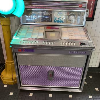 Portillo's - Juke box. - Hot Dogs Near Me - Orlando, Florida